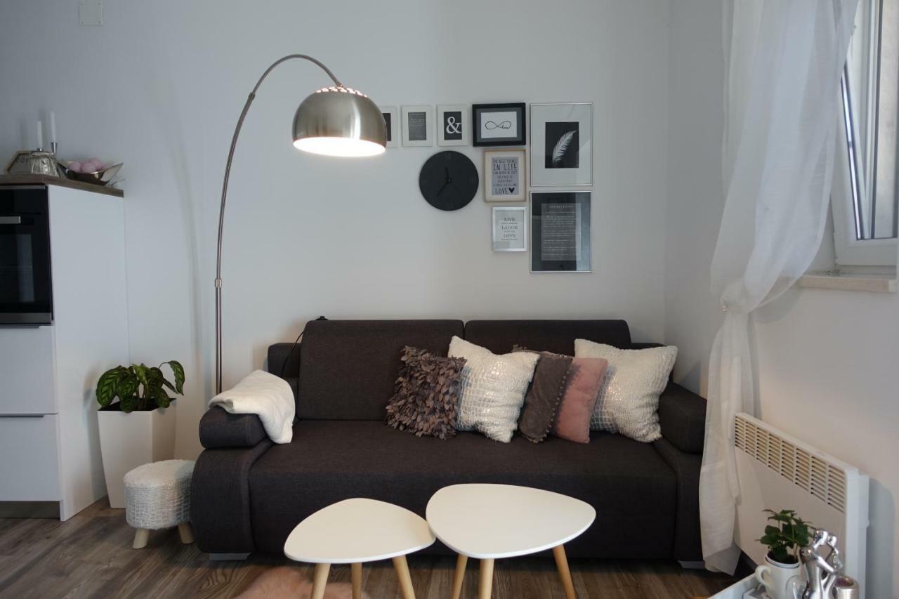 Apartman Maja Bol Eksteriør bilde