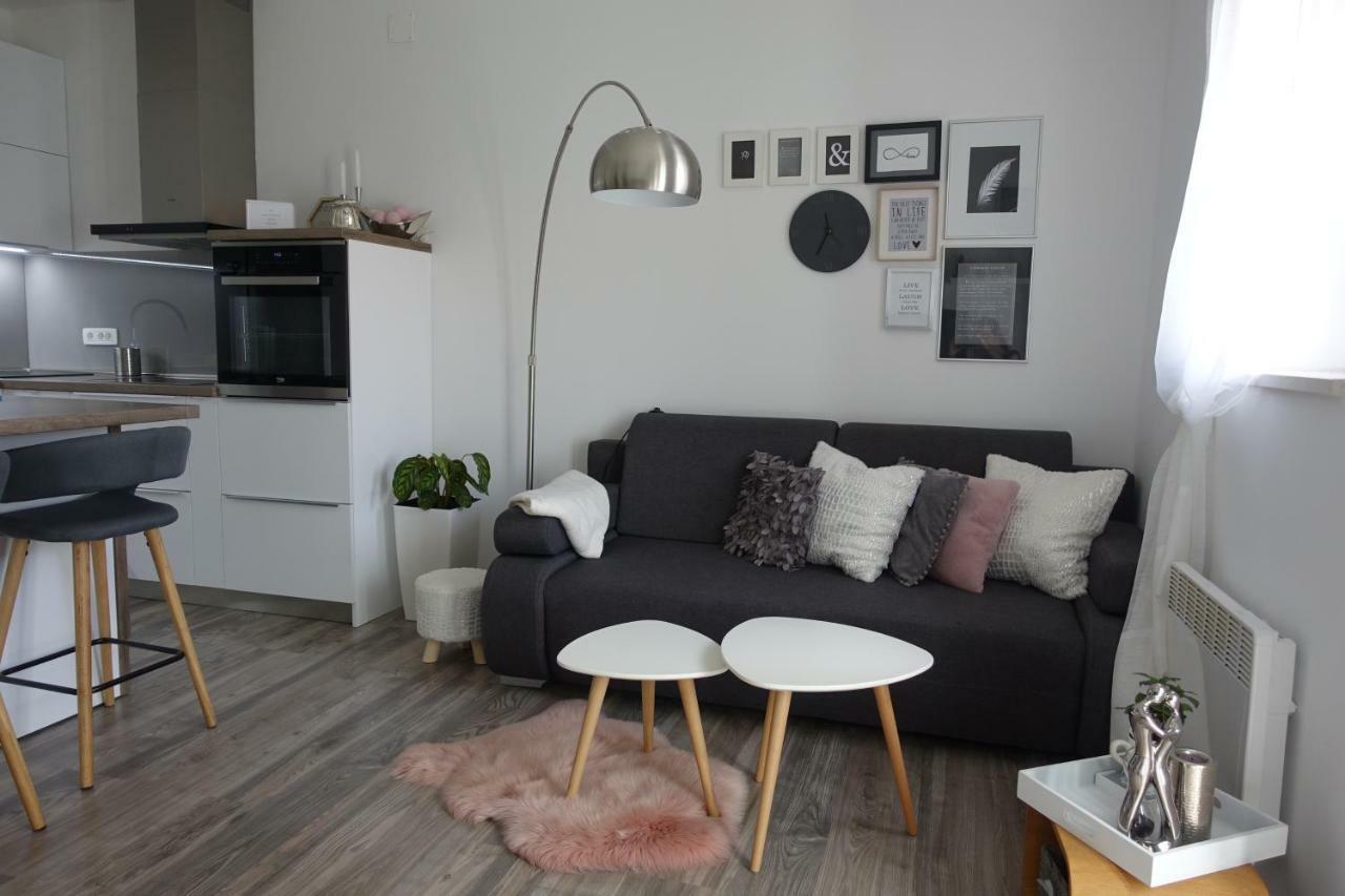 Apartman Maja Bol Eksteriør bilde